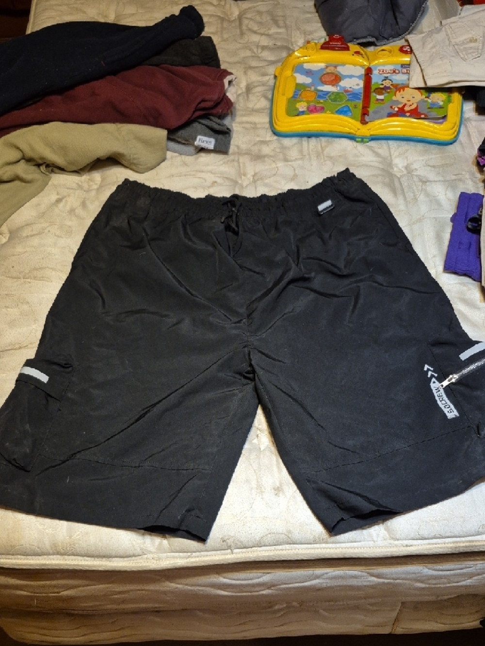 Men's Black Elastic-Waist Shorts